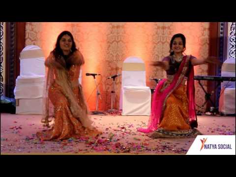 Girls Dancing on Bhumro Bhumro song | Sangeet Performance | Natya Social