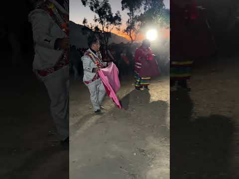 Tradicional nuna-toro en Huayán Huarmey Ancash