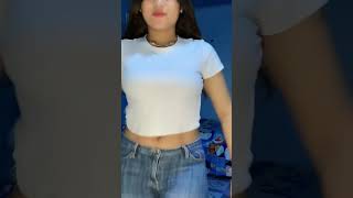 Download lagu Goyang Pinggul Hot #goyang #fashion #tiktok mp3