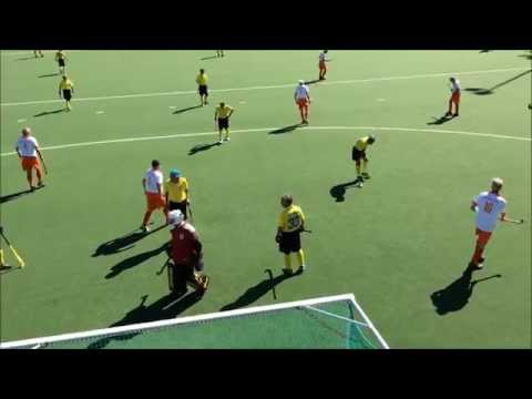 Strafcorner variant tegen Japan tijdens Grand Masters 2014 @HCKZ