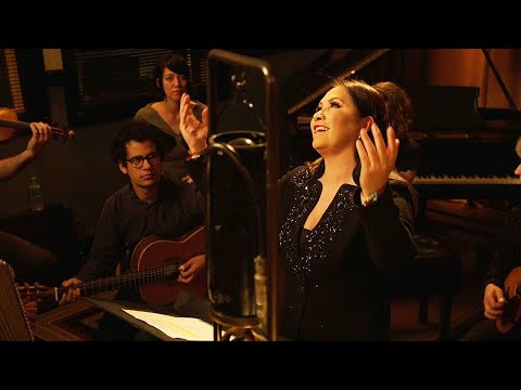 Ana Gabriel - Mal Hombre