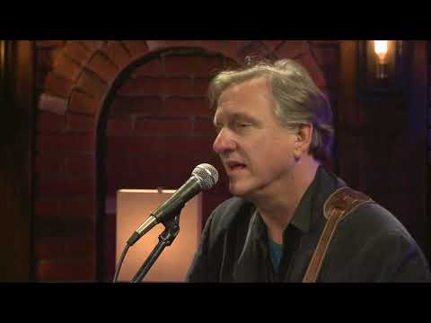 Folk singer, Ellis Paul, plays a few new songs in our studio