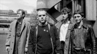 Gang of Four paralysed