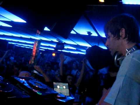 Paul Harris aka Dirty Vegas@ Tribehouse Neuss Germany