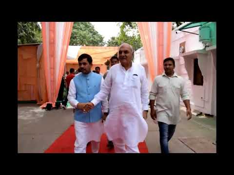 Former Haryana CM Bhupinder Singh Hooda Wishes Eid Mubarak at Shahnawaz Hussain's Eid Party