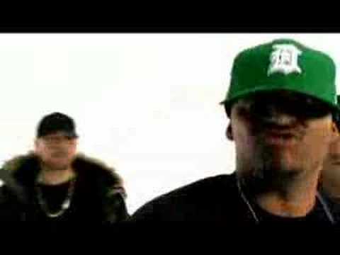 Olli Banjo feat. Kool Savas & Moe Mitchell & Caput