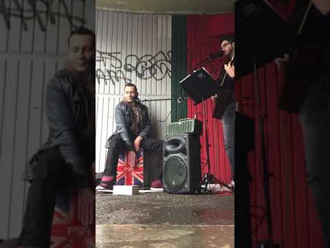 'Beggin'/Back To Black' - The Sparkplugs (MadCon/Amy Winehouse) Busking