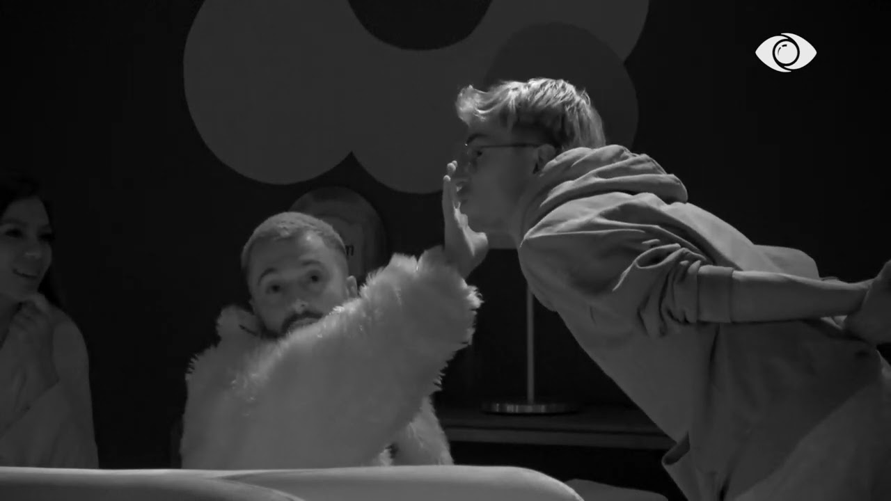 Më kërko falje në gjunjë/ Vijon debati Vserlo-Gjesti