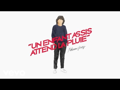 Video thumbnail for Un enfant assis attend la pluie