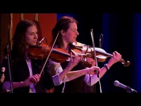 Tuulepuu - Vihmaloits (Pärimus, arr. J.Viileberg, M.Põldsepp, M.Varblane)