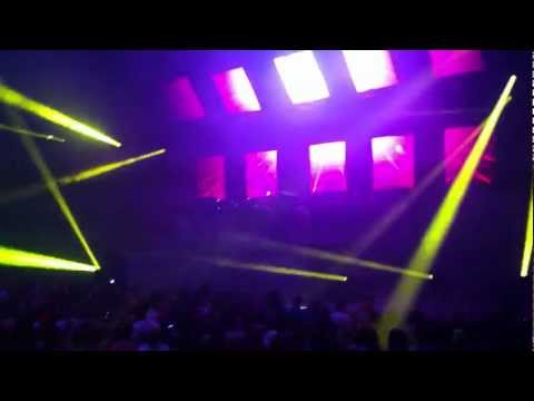 Axwell @ Resolution 12  MONTREAL : Calling - Sebastian Ingrosso,Alesso