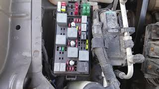 2003 Buick windshield wipers not working no power to the fuse