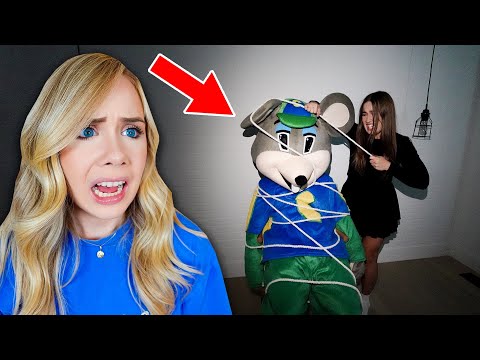 WE CAUGHT CHUCK E CHEESE...