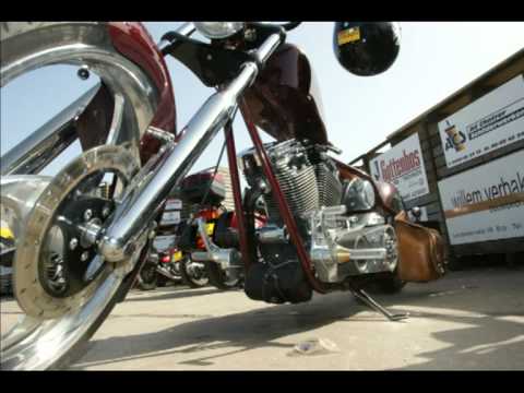 Movin' On - Status Quo