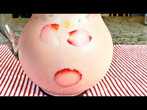 Strawberry HORCHATA Recipe | Fresh Strawberry Milk Drink | Simply Mamá Cooks