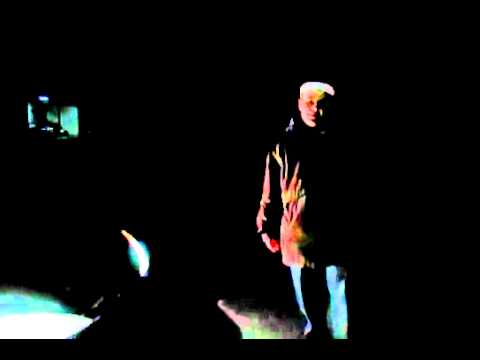 Gruber - Ludzie Mi_dzy Miastem (feat. Arczi)