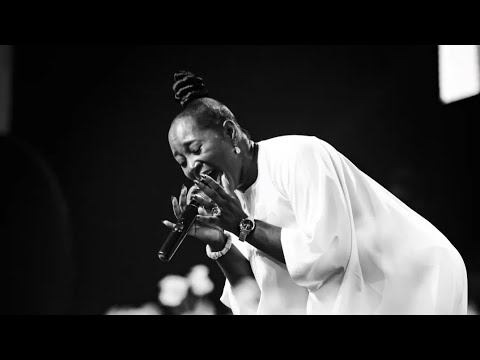 AYIBA AFY-DOUGLAS WORSHIP MEDLEY- ESE' BY NATHANIEL BASSEY/ EZE' EBUBE NEON ADEJO