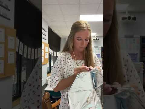 All about meet the teacher 🍎✏️ #teacher #school #education #students #shorts