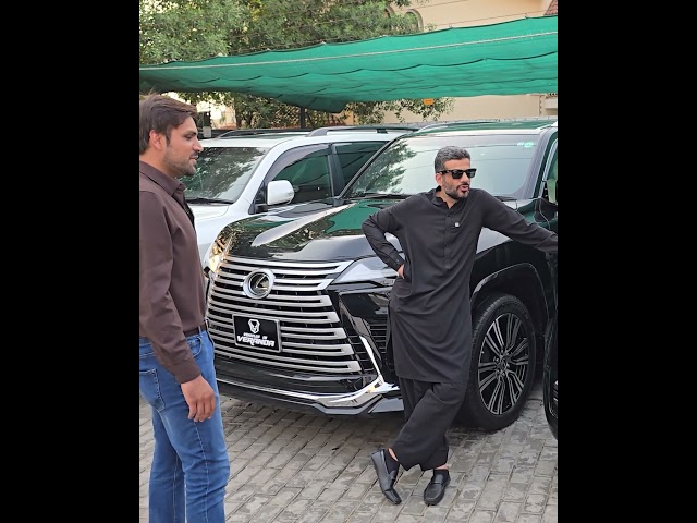 LX 600 پٹھوں کو لاتا ہے 💪 رینج روور خوبصورتی لاتا ہے 👑