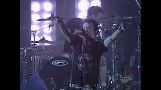 Sum 41 - &quot;Still Waiting&quot; (Live in Tokyo)