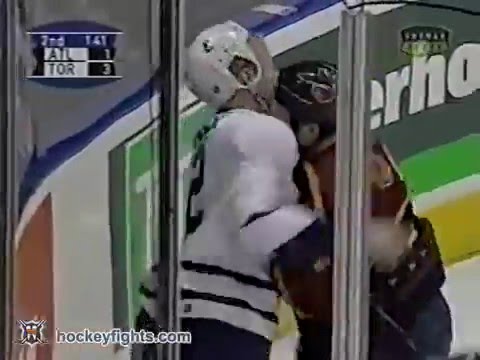 Jeff Cowan vs Wade Belak