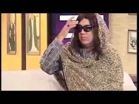 Azizi acting as film star Meera | Parody in Hasb e Haal Dunya News