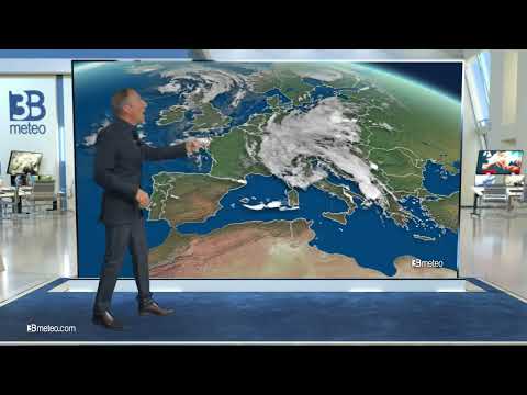 Neve, pioggia, vento in Italia ma l'estate non è finita