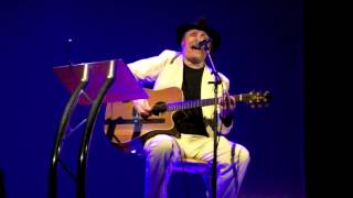 Luke Haines performs  "Rock n Roll Animals"