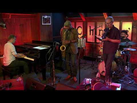 Mekhi Boone & His Band - One Finger Snap