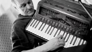 Ginger & Fred, Hutter Waltz