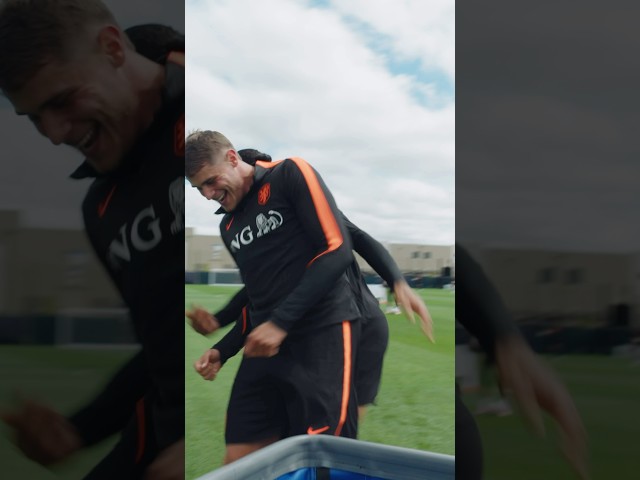 POV: Virgil & Micky playing footgolf ⛳️😆 #NothingLikeOranje #FIFAWorldCup