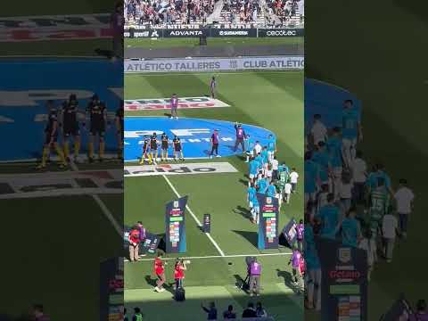 "TERRIBLE RECIBIMIENTO de La Fiel - Talleres hoy en el clásico vs Belgrano en Córdoba" Barra: La Fiel &bull; Club: Talleres