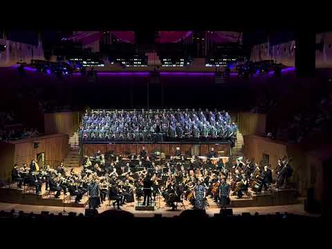 LAVE MALIE MAI - HM QUEEN SĀLOTE TUPOU lll : MANA MOANA SIGNATURE CHOIR & SYDNEY SYMPHONY ORCHESTRA