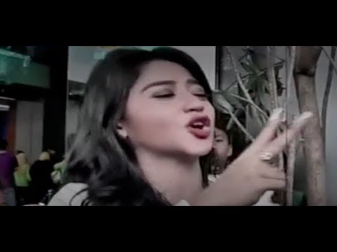 Dewi Persik Emosional, Diputus Masuk Penjara