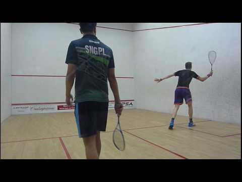 PSA Angers, 1/4 finale, Rory Stewart (SCO) bat Asim Khan (PAK)