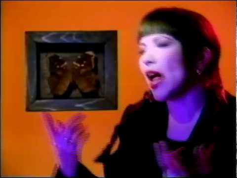 Mae Moore - Genuine (1995)