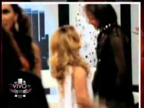 SuperXclusivo 10/21/11 - Supuesto amor de Adamari López 2/2