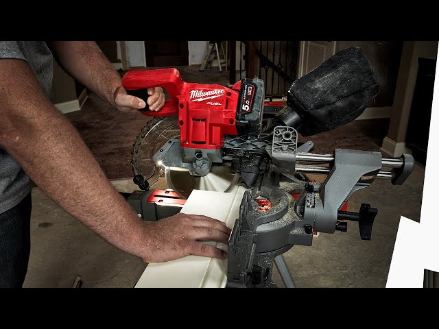 milwaukee Cordless mitre saw milwaukee m18 fms190-0
