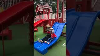 Download lagu kenangan jalan2 pertama dan terakhir ayahku bersama cucu🥺 mp3