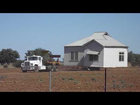 Moving the 'Arnell' Farm House