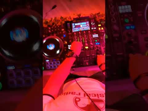 Wait for the Drop !! 💥 #physicalradio #eddison #djeddison #drop