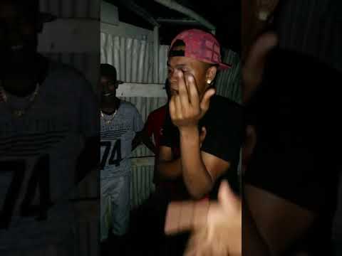 (R8 en la casa) vs (la parca) (improvisando)(gullivo el dog)2018