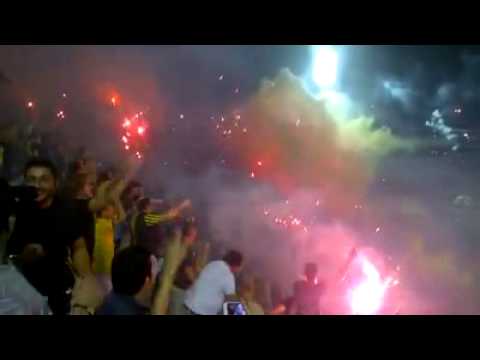 "Recibimiento Barra Amsterdam Clásico Copa Antel" Barra: Barra Amsterdam &bull; Club: Peñarol