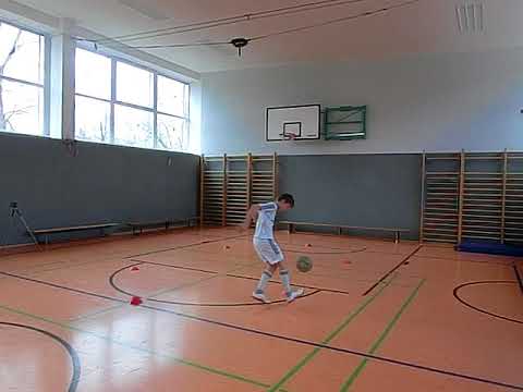 32-Hütchen-DFB-U12-Rekord 2017 von Dan Karsten (11 Jahre alt)