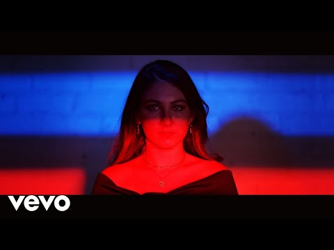 Sarah Brand - American Gap Rap (Official Music Video)