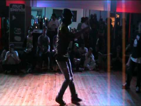 Flavor Kings VS Fabietto, Alessandro, Chris - Floor Wars 2010 Roma