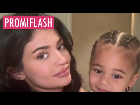 Niedlicher Clip: Aire stiehlt Mama Kylie Jenner die Show