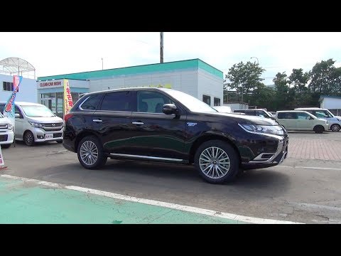 MITSUBISHI OUTLANDER 2018, PHEV, 4WD. Обзор экстерьера и интерьера.