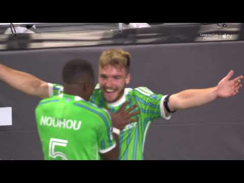 Pedro de la Vega INSANE GOLAZO in Seattle Sounders Leagues Cup Rout!