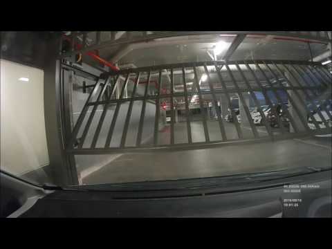 Driver's perspective into Brilliant Hawthorn as gate closes